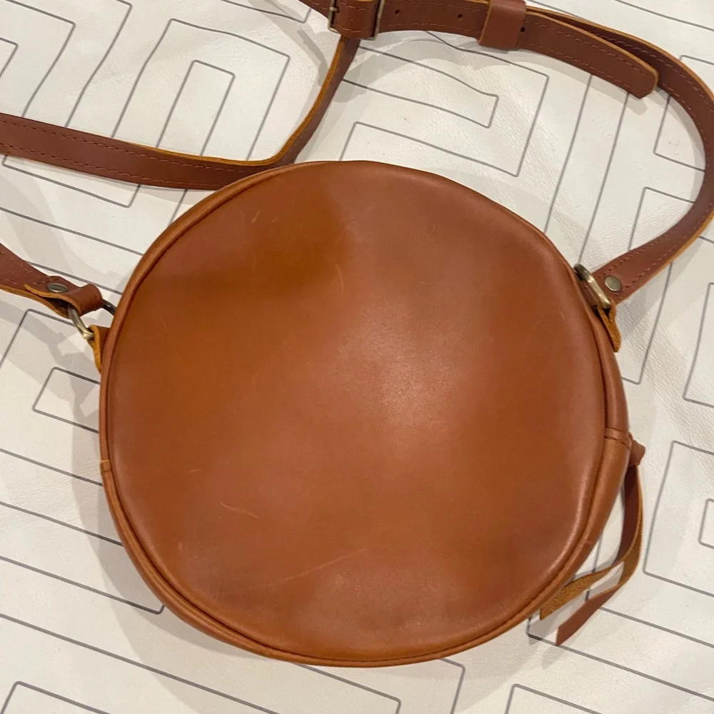 New Portland Leather Round Purse - Picture 7 of 13